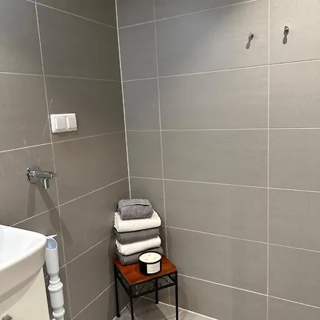 Apartament Messe *
